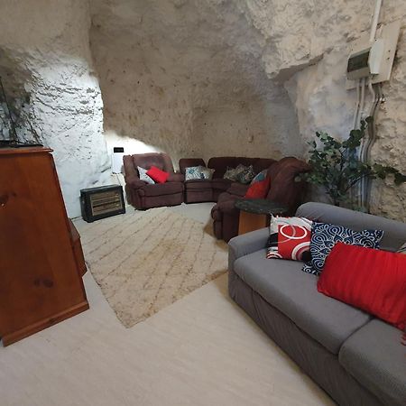 Fossickers Den Dugout Accommodation White Cliffs ภายนอก รูปภาพ